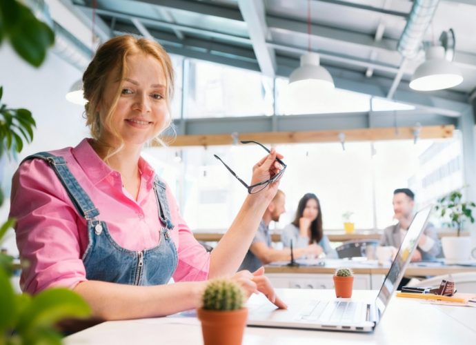 diákmunka, egyetemista