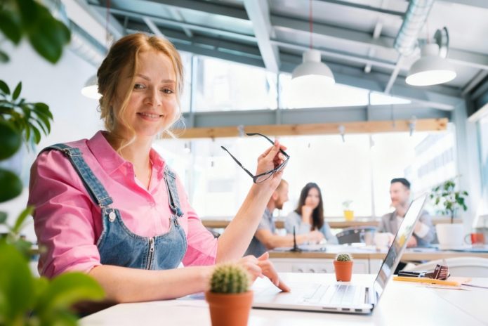 diákmunka, egyetemista