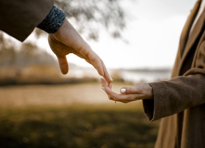 fekszem a hátadon. novella