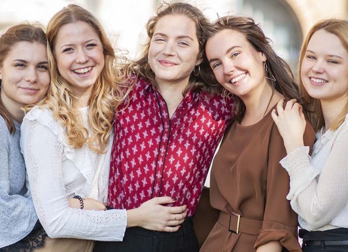 A Van2perced rendezvény szervezői: Kércz Dorci, Nagy Dorka, Perejuc Svetlana, Lázár Fruzsi és Taxner Tünde.