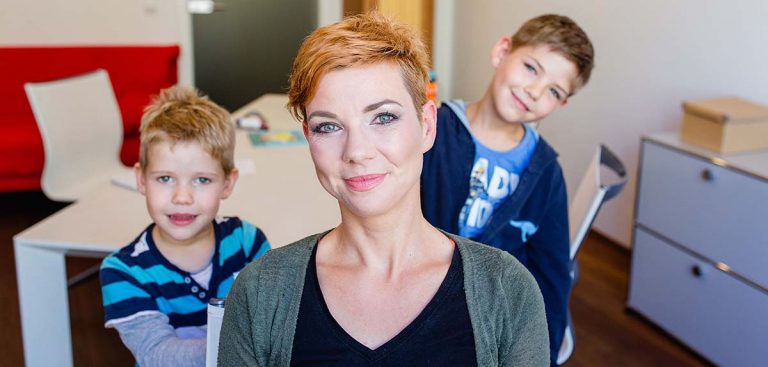 Bencze Mariann újrakezdés gyermekeivel.