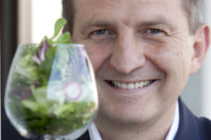 Gazsi Zoltán, Eisberg