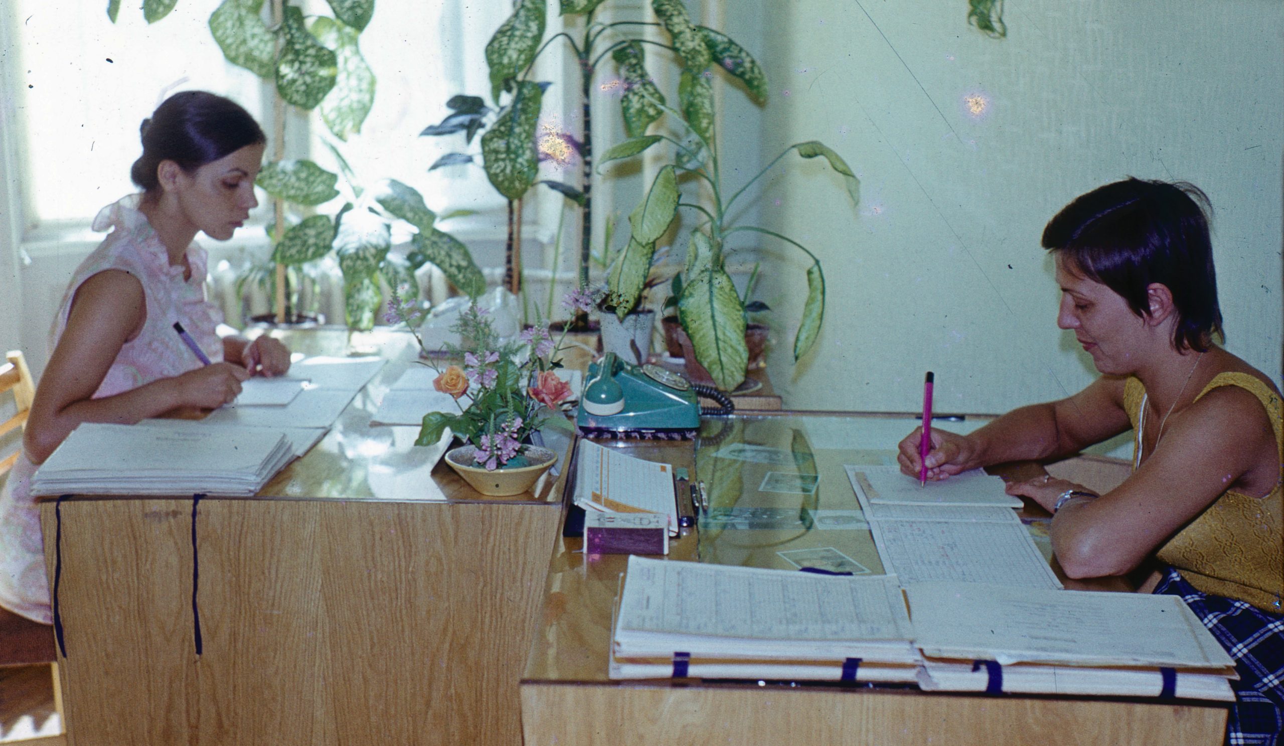 Irodista nők 1974. Fortepan / Kristek Pál