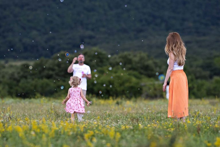 Ambrus Anita mostohaanyákat támogató coach.