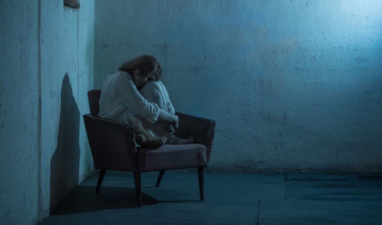 A bántalmazás életre szóló traumát jelent. Ilyen Renner Erika ügye is. Fotó: Freepik.