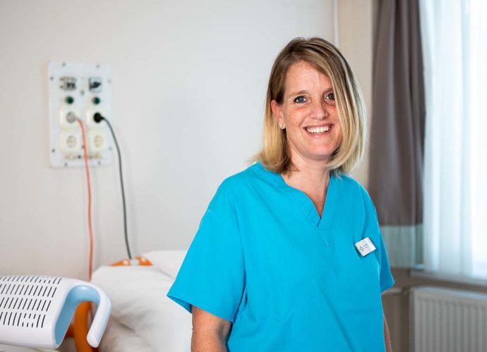 A háborítatlan szülésről Dr. Siklós Nóra beszélt.