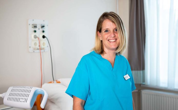 A háborítatlan szülésről Dr. Siklós Nóra beszélt.