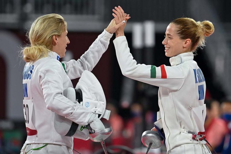 Jobbról Gulyás Michelle öttusázó, aki Szilárdi Katalin kliense.