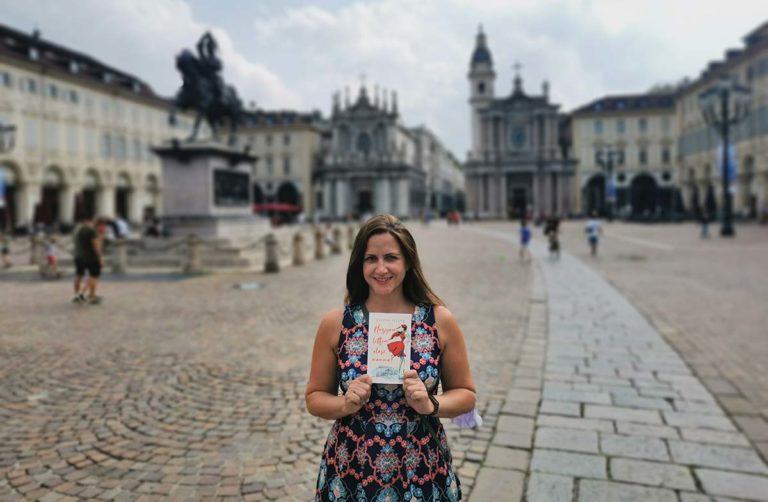 Gyovai Helén a Hogyan lettem olasz mamma? szerzője.