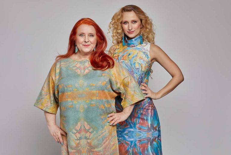 Csillag Zsuzsi és édesanyja, a Süel alapítója.