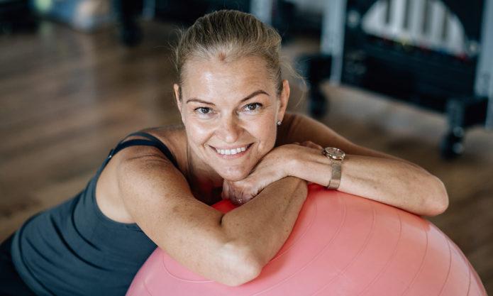 pilatosező lány, Hollós Judit balesete után pilatesedcző lett