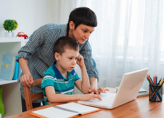 digitális oktatás otthonról