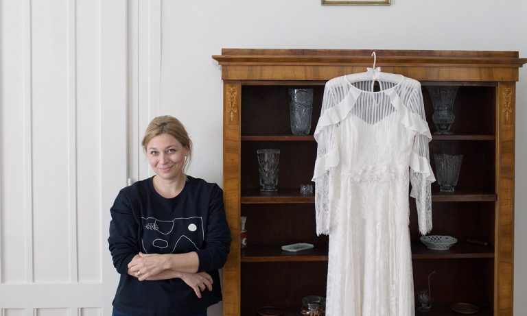 Fannihalmi, Halmi Fanni, menyasszonyi ruha, újrahasznosít,