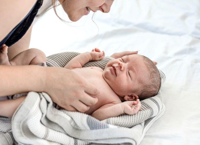 anya-szoptatás-dúla-szakértő