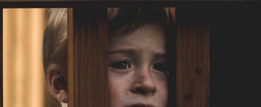 szomorú gyermek_háború