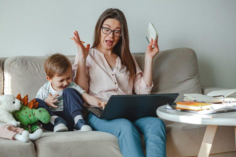 home office-kihívás-szülő
