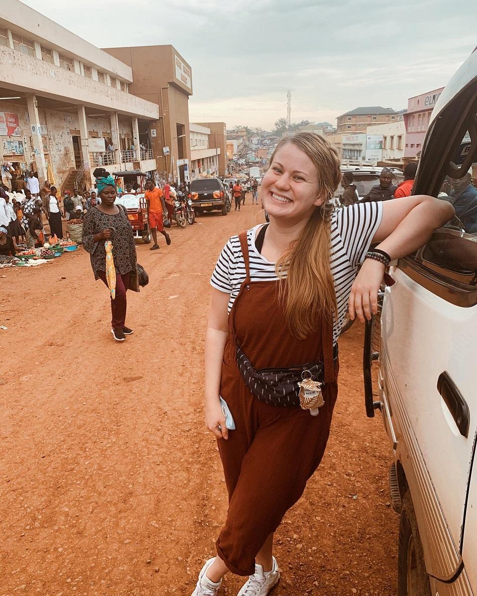 afrika-önkéntes-Czikkely Panni