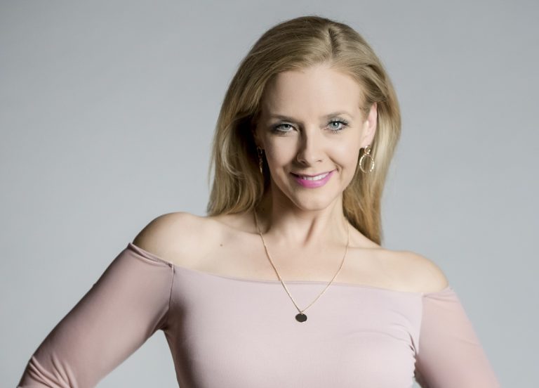 Peller Anna-aranyoskám-színpad