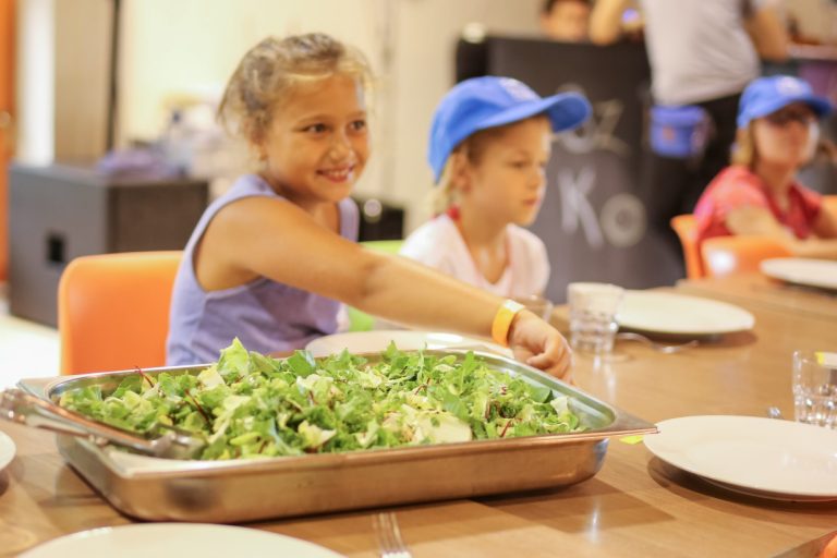 Bátor Tábor, Bátor Sali, Eisberg