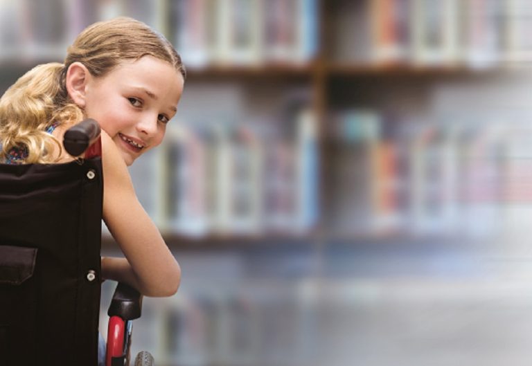 Fröhlich Viola-mozgássérült