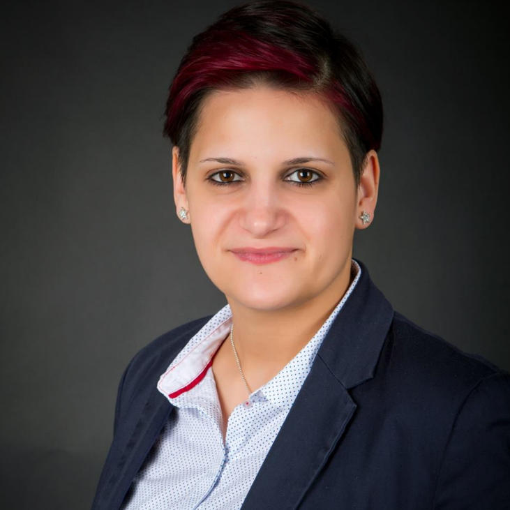 Herczeg Andrea, Csak a Mentes