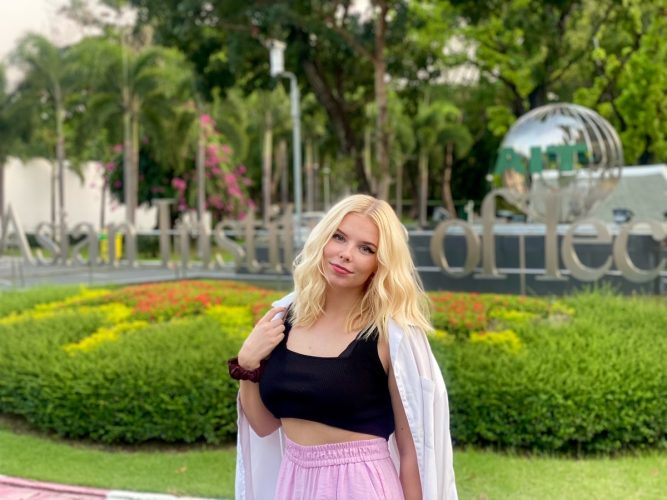 Schlögl Dóra-Thaiföld