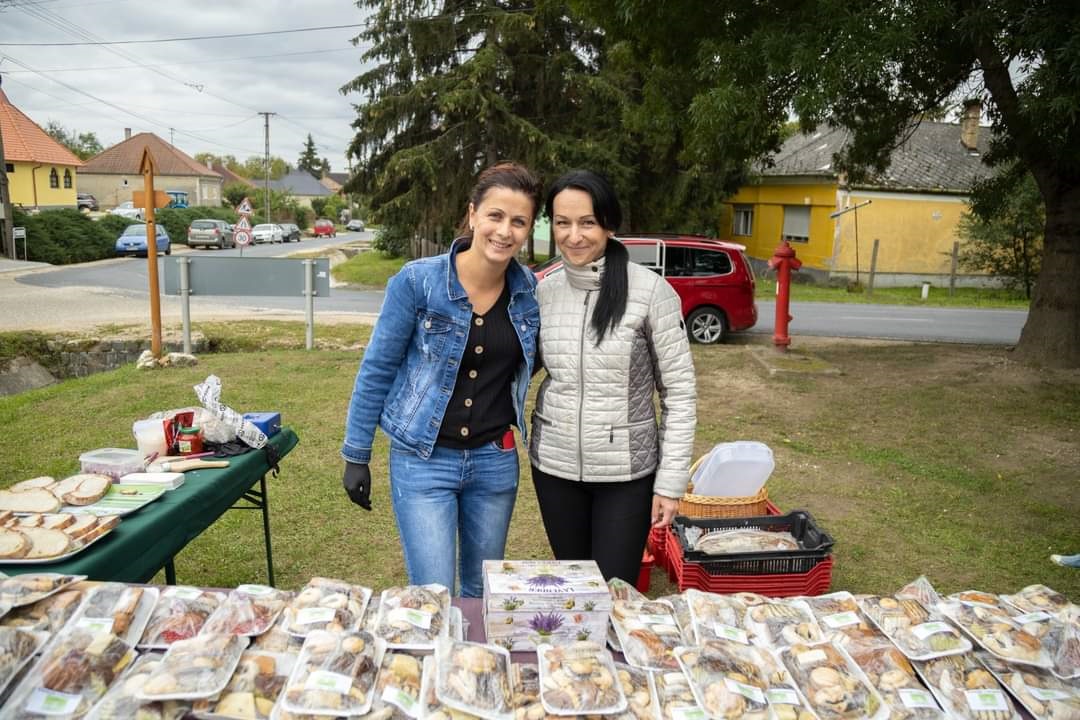 Vajda Péterné Hajni-falu