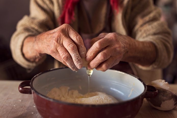 Fakanál a halottas kocsiban- novella, dédnagymama főz