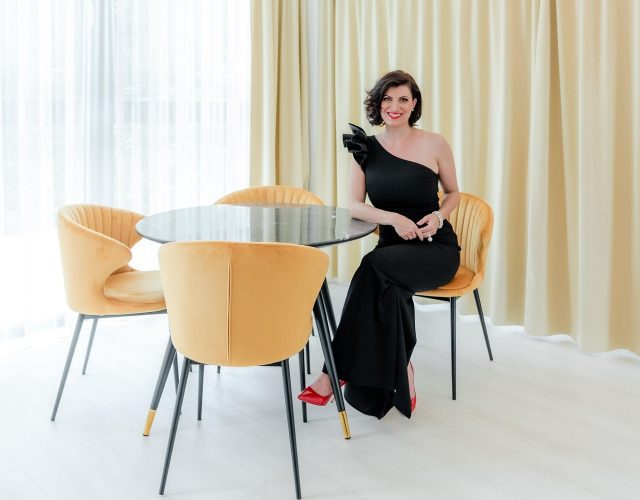 Pataki Nagy Évi, SikkmeUP! estélyiruha kölcsönző