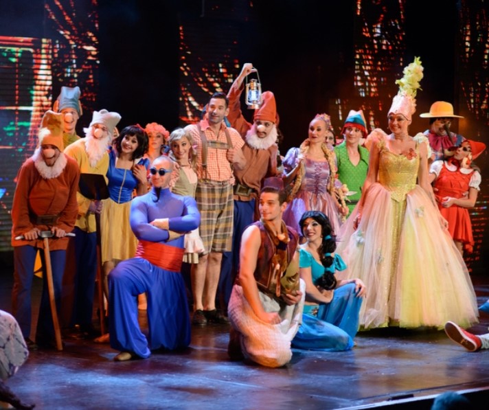 női ruha costume csilla sz