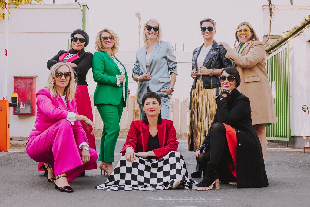 Összhang Stílus Társulat