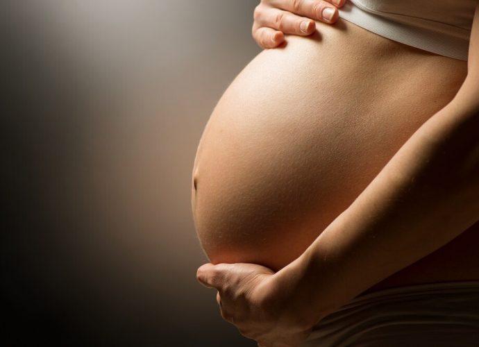 fehér gyász, kismama, gyerek elvesztése