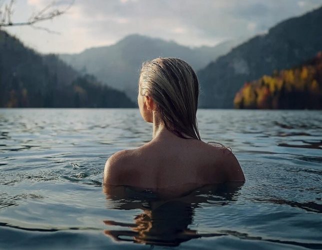 nő, hasított bőr, változás, novella, nőiváltó