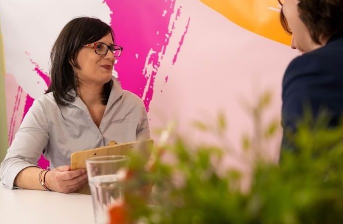 kiszálltam, Csajkovszky Krisztina