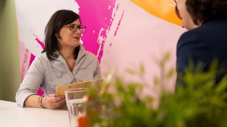 kiszálltam, Csajkovszky Krisztina