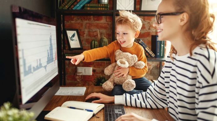 kismamák, munka szövetkezet, momszövi - nőiváltó