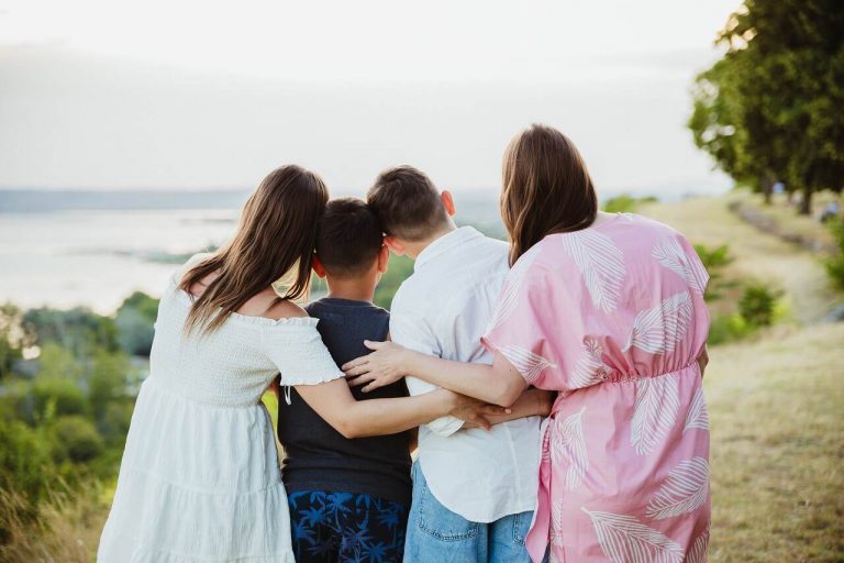 Vendégül látni egy hétig egy rászoruló családot a Balatnnál (1)