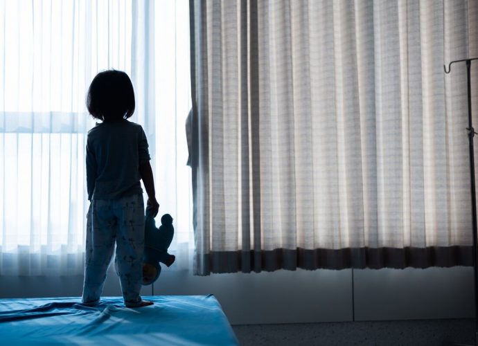 gyermekbántalmazás, szolnoki befogadó otthon, kikötözött gyerekek