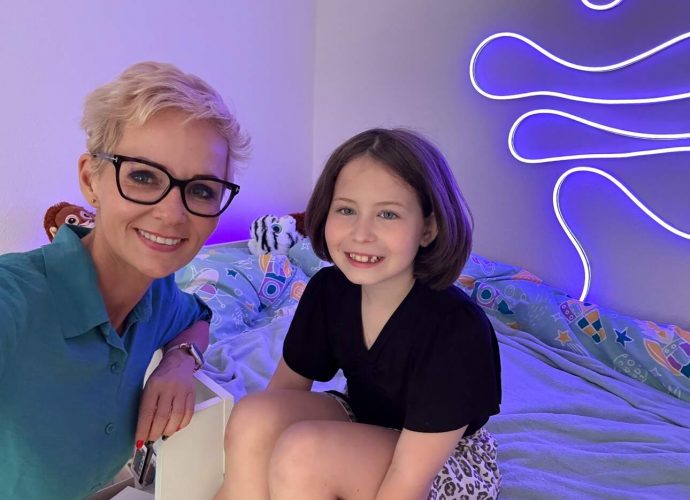 dr.Békés Annamária a leukémiiás Annáért teker.