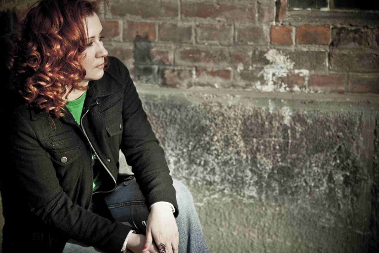 Hidasi Judit új könyv, könnyeidből színes tollak