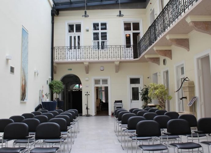 Csányi5, jótékonysági esemény, Gólem Színház