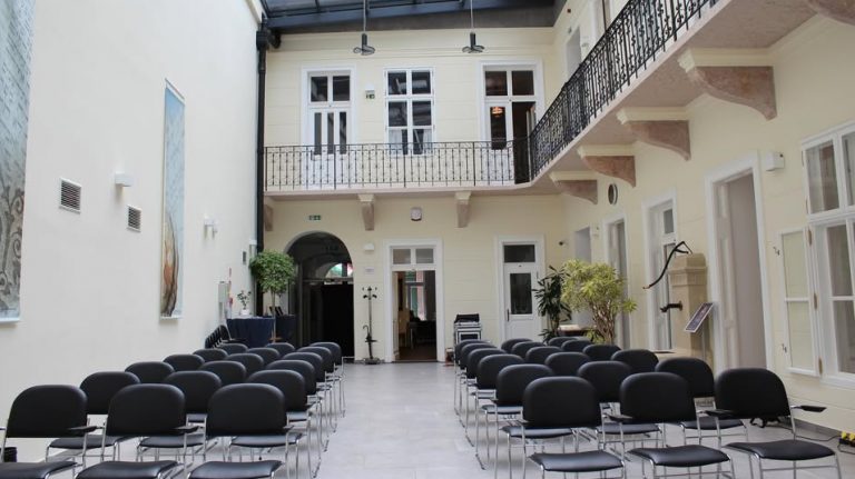 Csányi5, jótékonysági esemény, Gólem Színház