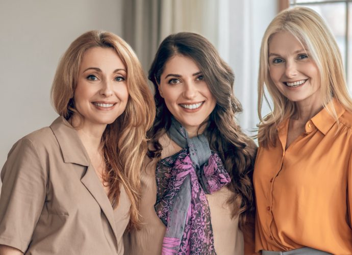 bezzeganyák, nők, támogatás