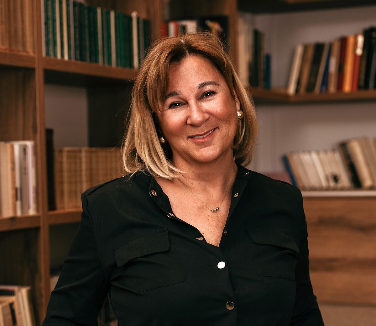 Mihalik Zsuzsa, AYCM