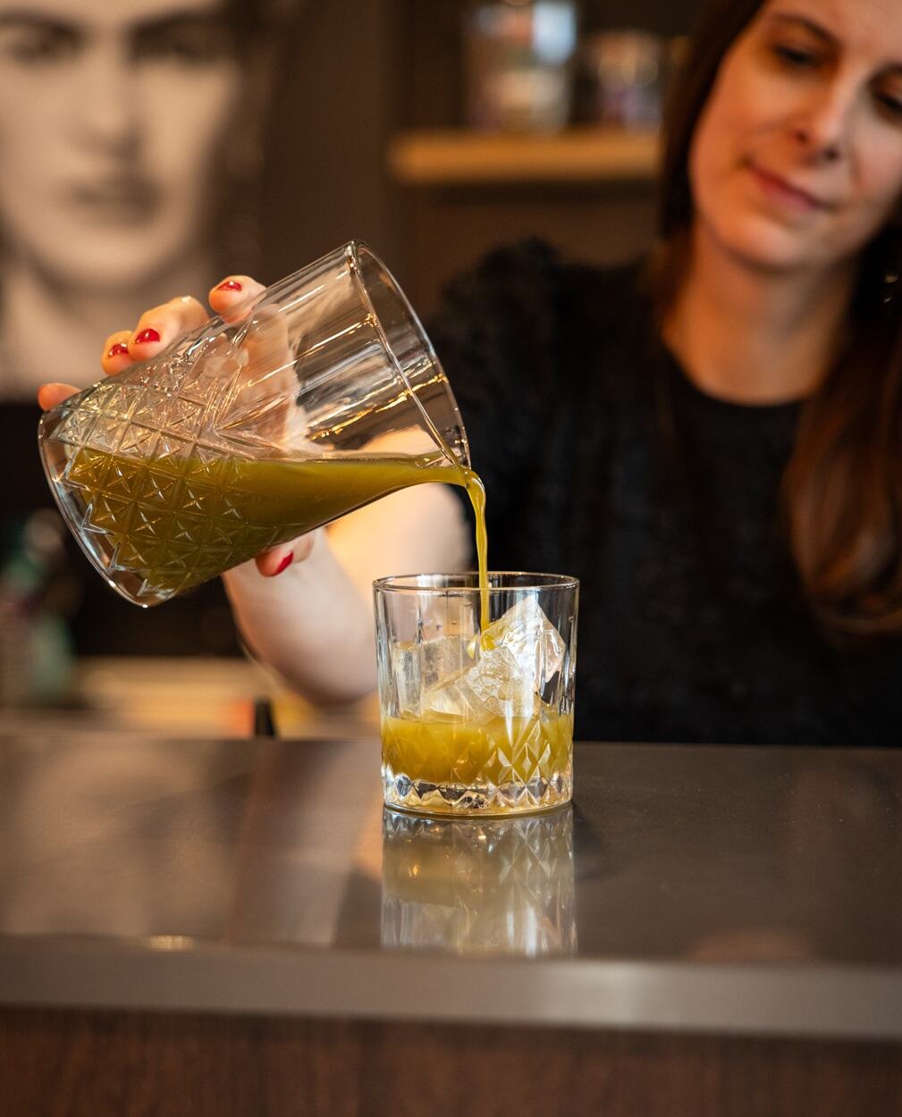 Gyulai Évi GinGin bár, az erdő a poharadban