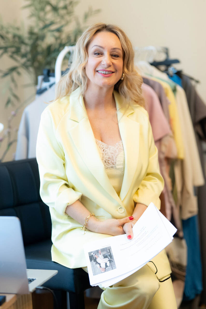 Stúdió Beige, Borsós böbe