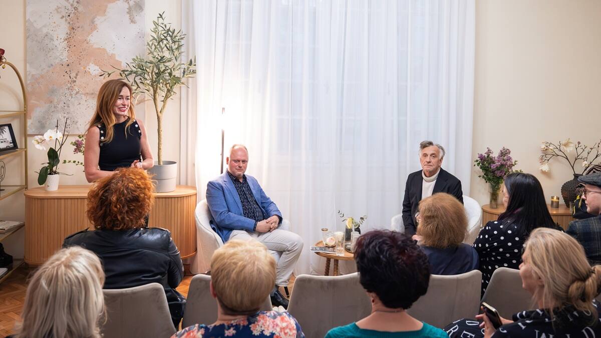 Stúdió Beige, Borsós böbe