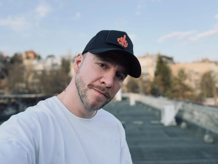 Molnár Áron színész
