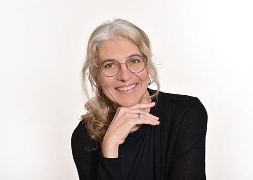 Kertész Erzsi: Idegen ház könyv
