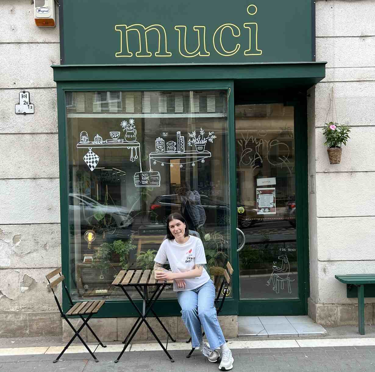 Süveges Fruzsi, Muci